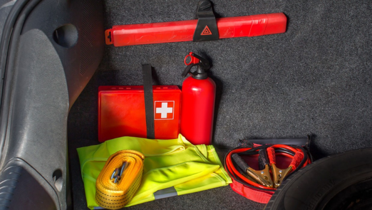 Cómo preparar un plan de emergencia para viajes familiares en auto